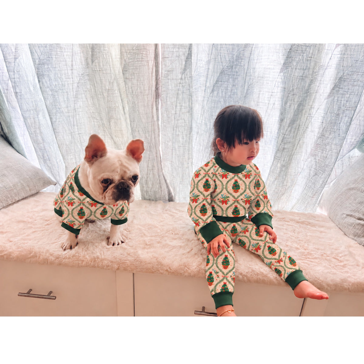 Vintage Green Christmas Holidays Owner and Pet Family Kids Matching Sweater and Sweatpants